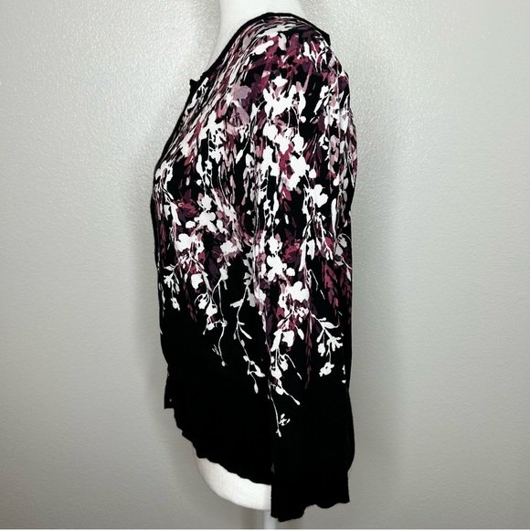 White House Black Market Womens Floral V-Neck Button Up Cardigan Sweater Size M - Picture 4 of 9
